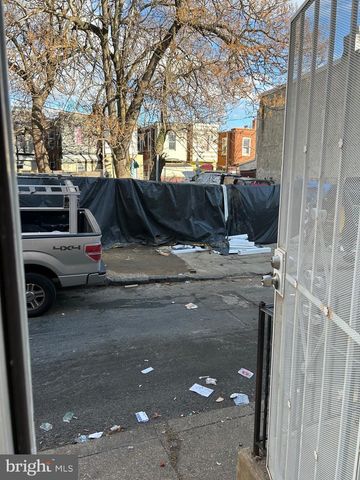 2072 E CLEMENTINE ST, Philadelphia, PA 19134