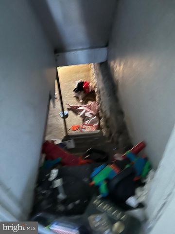 2072 E CLEMENTINE ST, Philadelphia, PA 19134