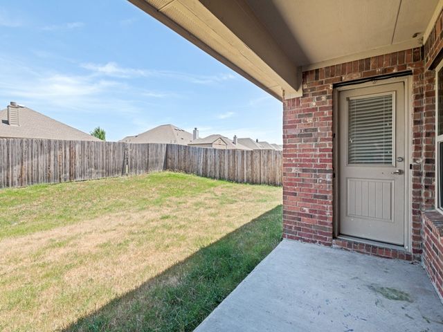 412 Acadia Lane, Forney, TX 75126