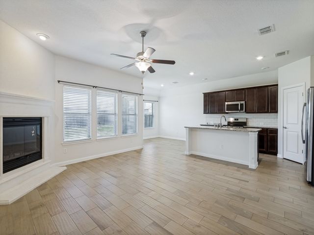 412 Acadia Lane, Forney, TX 75126