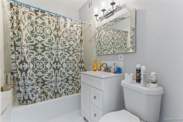 5860 Hazlett Street, Detroit, MI 48210