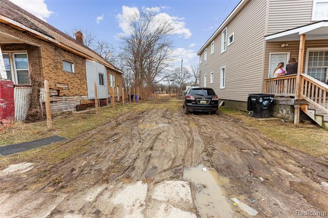 5860 Hazlett Street, Detroit, MI 48210