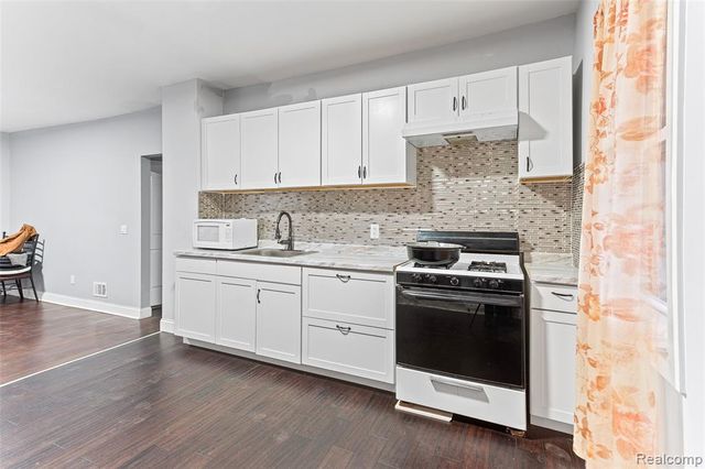 5860 Hazlett Street, Detroit, MI 48210