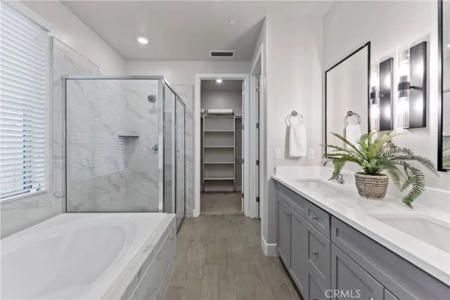 8649 N Whistler Drive, Fresno, CA 93720