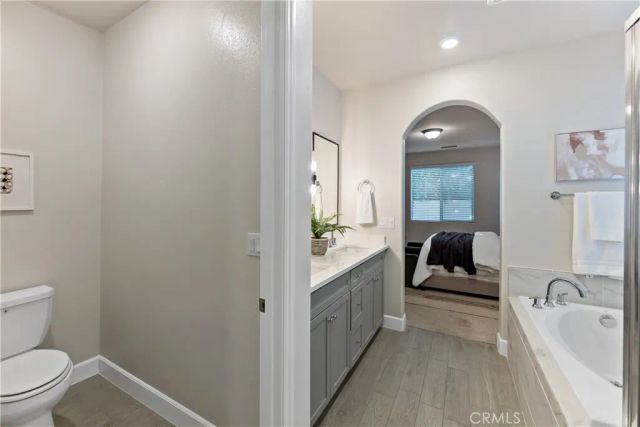 8649 N Whistler Drive, Fresno, CA 93720
