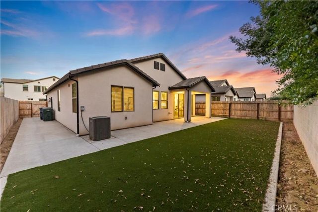8649 N Whistler Drive, Fresno, CA 93720