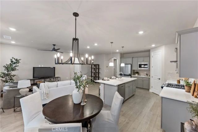 8649 N Whistler Drive, Fresno, CA 93720