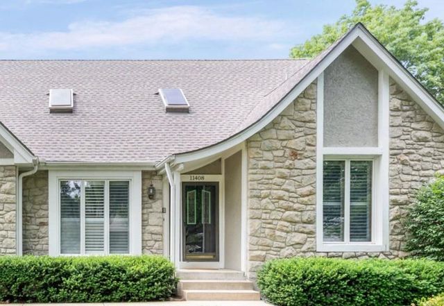 11408 Hemlock Street, Overland Park, KS 66210