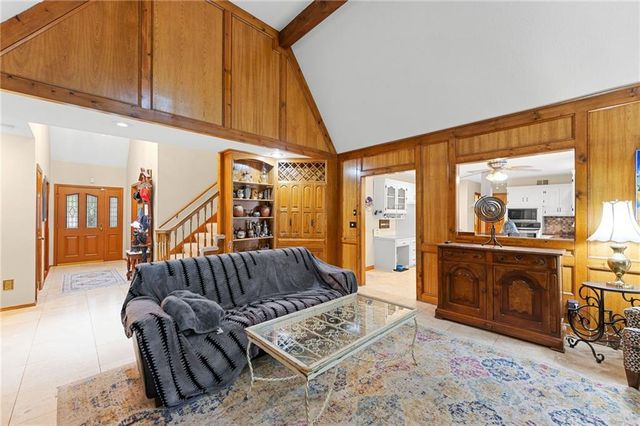 11408 Hemlock Street, Overland Park, KS 66210