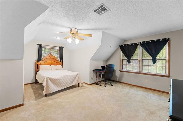 11408 Hemlock Street, Overland Park, KS 66210
