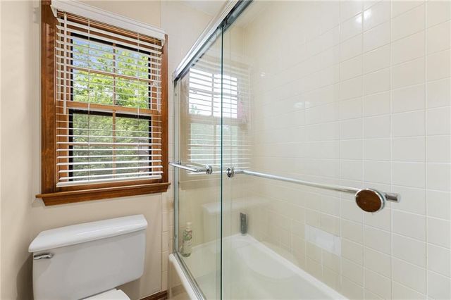 11408 Hemlock Street, Overland Park, KS 66210