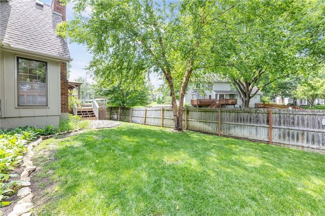 11408 Hemlock Street, Overland Park, KS 66210