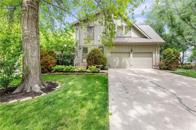 11408 Hemlock Street, Overland Park, KS 66210