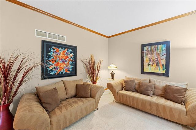 11408 Hemlock Street, Overland Park, KS 66210