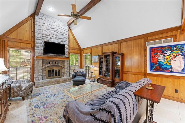 11408 Hemlock Street, Overland Park, KS 66210