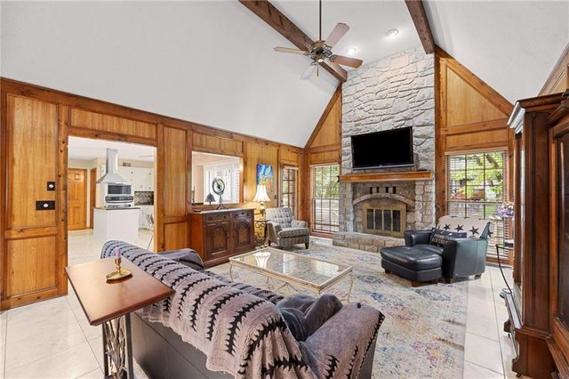 11408 Hemlock Street, Overland Park, KS 66210