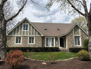 11408 Hemlock Street, Overland Park, KS 66210