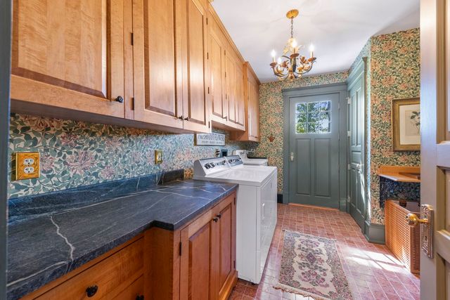 1760 Shaffner Road, Wheaton, IL 60189