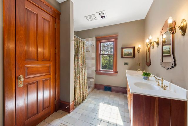 1760 Shaffner Road, Wheaton, IL 60189