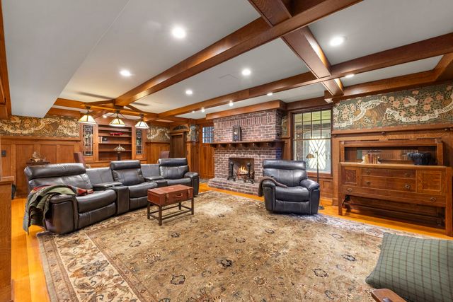 1760 Shaffner Road, Wheaton, IL 60189