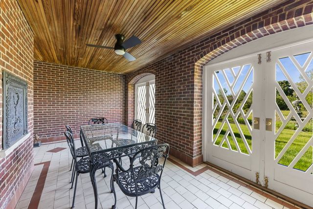 1760 Shaffner Road, Wheaton, IL 60189