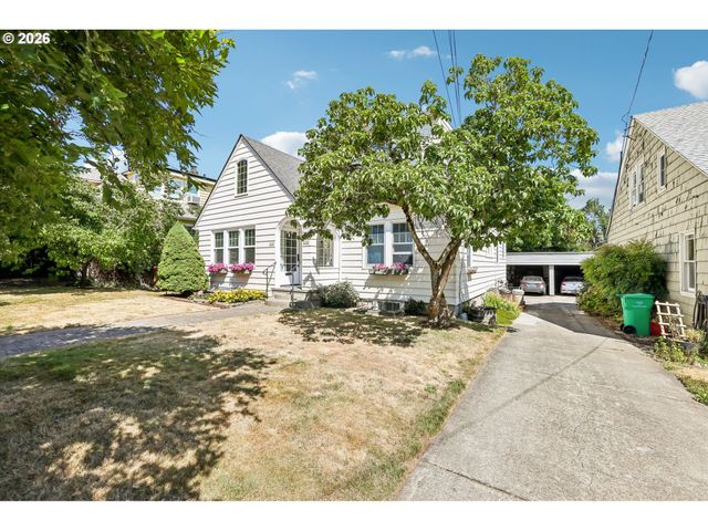 2747 Nw RALEIGH St 2, Portland, OR 97210