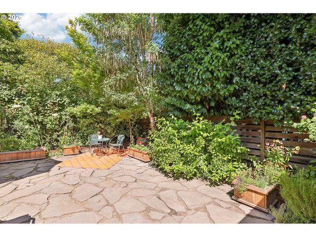 2747 Nw RALEIGH St 2, Portland, OR 97210