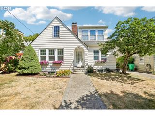 2747 Nw RALEIGH St 2, Portland, OR 97210