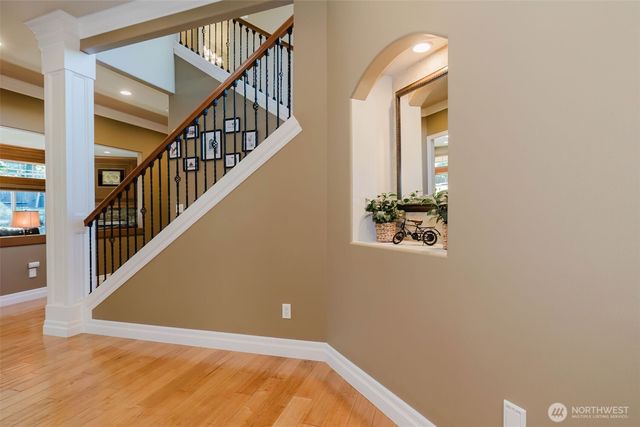2910 219th Avenue E, Lake Tapps, WA 98391