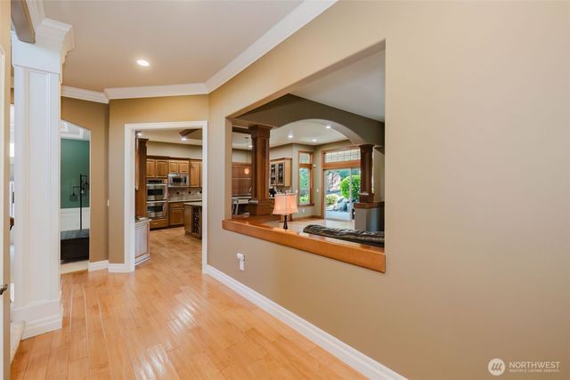 2910 219th Avenue E, Lake Tapps, WA 98391