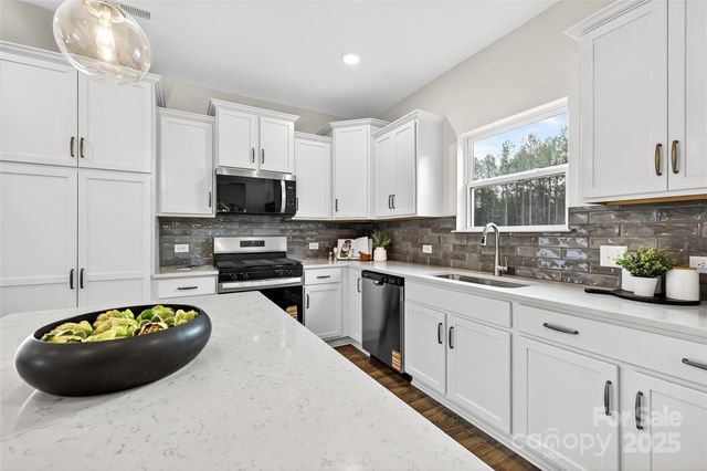 10423 Lakeshore Drive 71, Lancaster, SC 29720