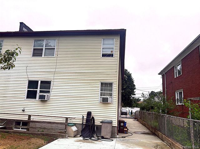 142-11 254th Street, Rosedale, NY 11422