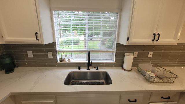 6573 Park Riviera Way, Sacramento, CA 95831