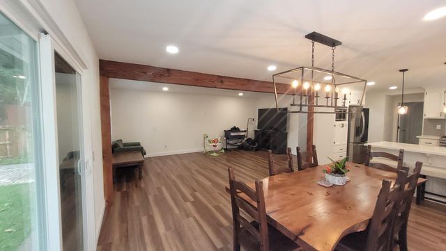 6573 Park Riviera Way, Sacramento, CA 95831