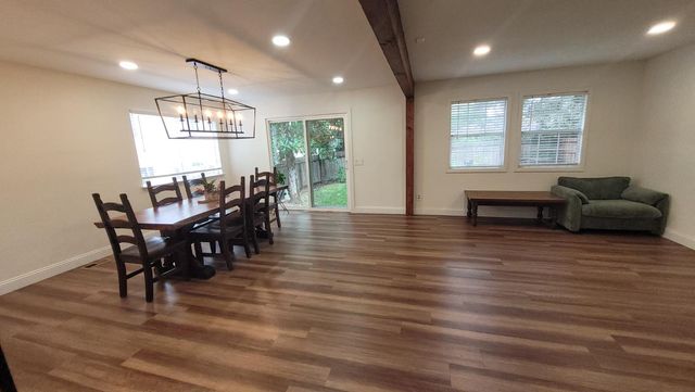 6573 Park Riviera Way, Sacramento, CA 95831