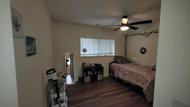 6573 Park Riviera Way, Sacramento, CA 95831