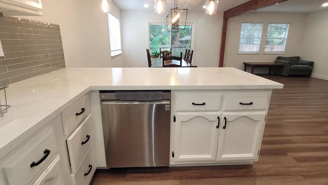 6573 Park Riviera Way, Sacramento, CA 95831