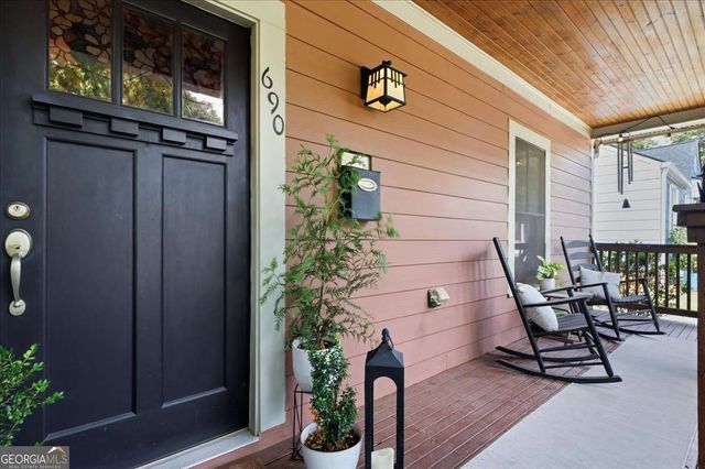 690 Frasier Circle SE, Marietta, GA 30060