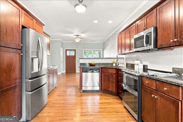 690 Frasier Circle SE, Marietta, GA 30060