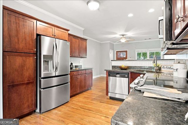 690 Frasier Circle SE, Marietta, GA 30060