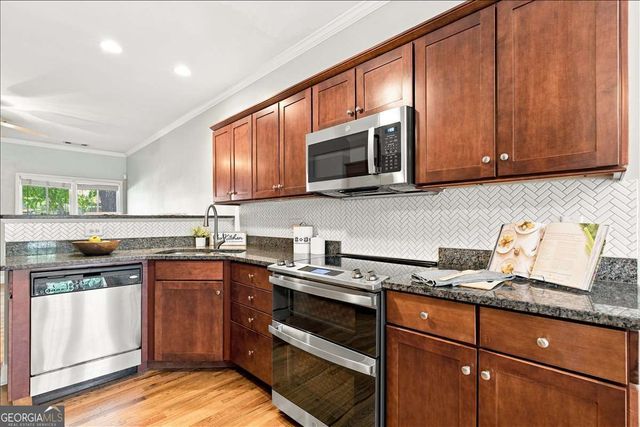 690 Frasier Circle SE, Marietta, GA 30060
