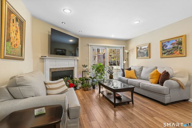 73 Audubon Close 73, Milford, CT 06461