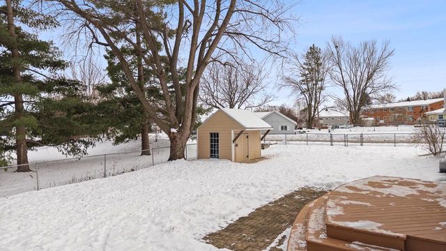 190 S Oak Street, Oregon, WI 53575