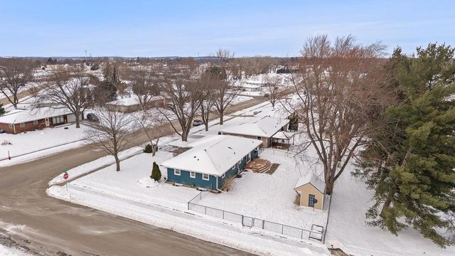 190 S Oak Street, Oregon, WI 53575