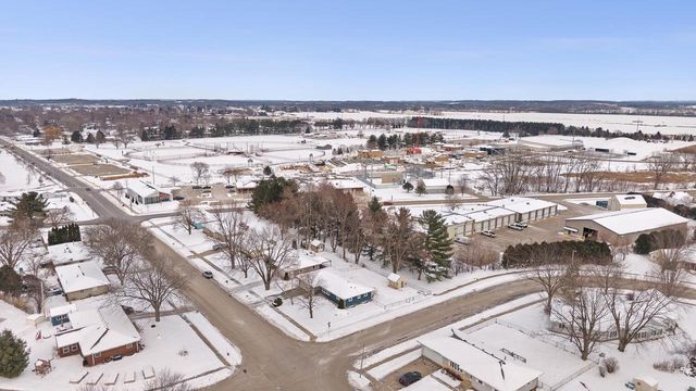 190 S Oak Street, Oregon, WI 53575