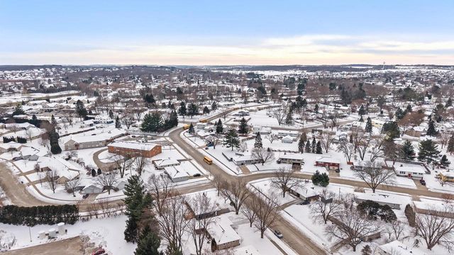 190 S Oak Street, Oregon, WI 53575