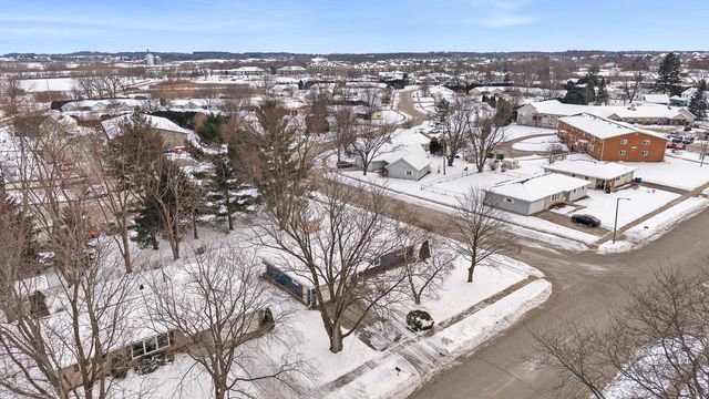 190 S Oak Street, Oregon, WI 53575