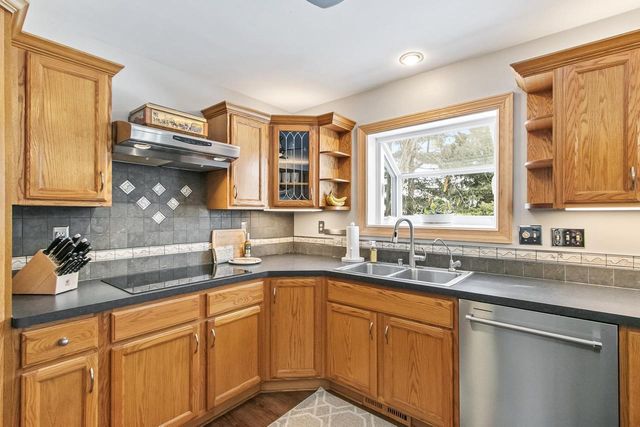 190 S Oak Street, Oregon, WI 53575