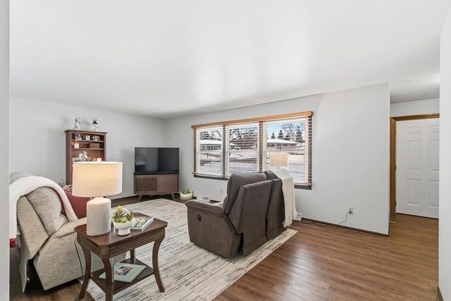 190 S Oak Street, Oregon, WI 53575