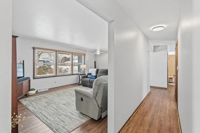 190 S Oak Street, Oregon, WI 53575